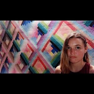 Meet your Posher, Christina